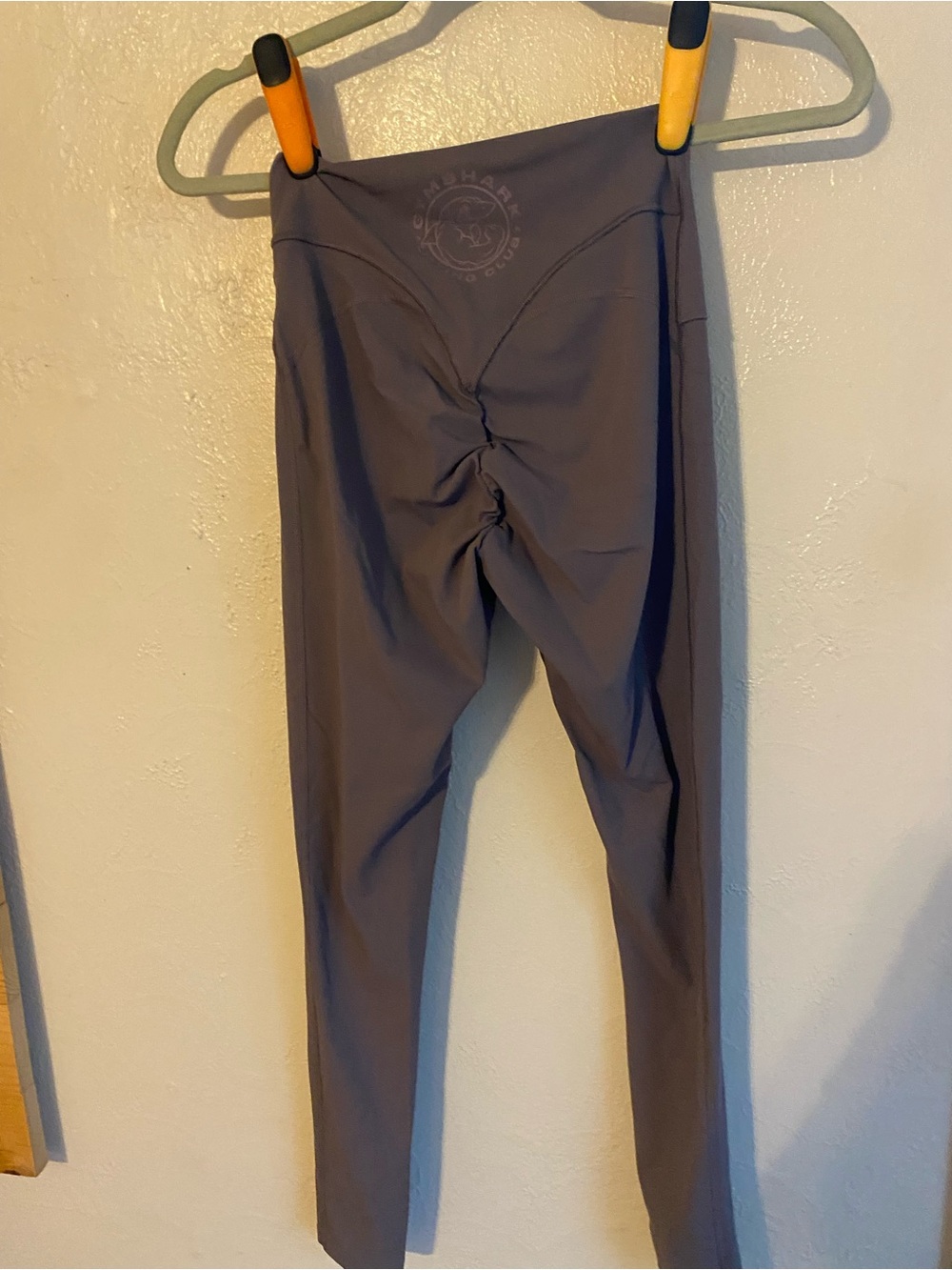 Gymshark Charcoal Gray Scrunch-Back Leggings